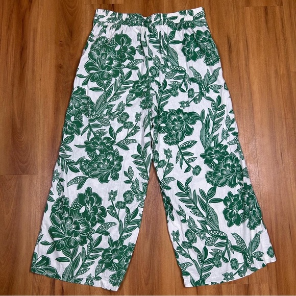 Christian Siriano Green and White Wide Leg pants Floral - Picture 2 of 9